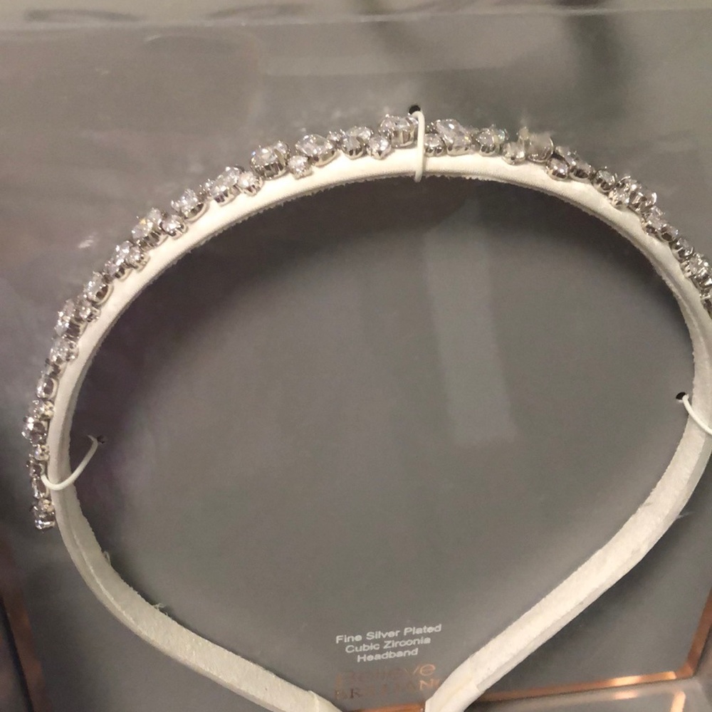 BRIDE HEADBAND WITH FINE SILVER PLATED CUBIC ZIRCONIA